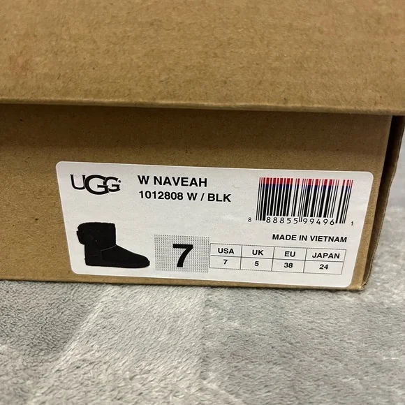 UGG Naveah Classic Bailey Boots Black Size 7 - Picture 2 of 14